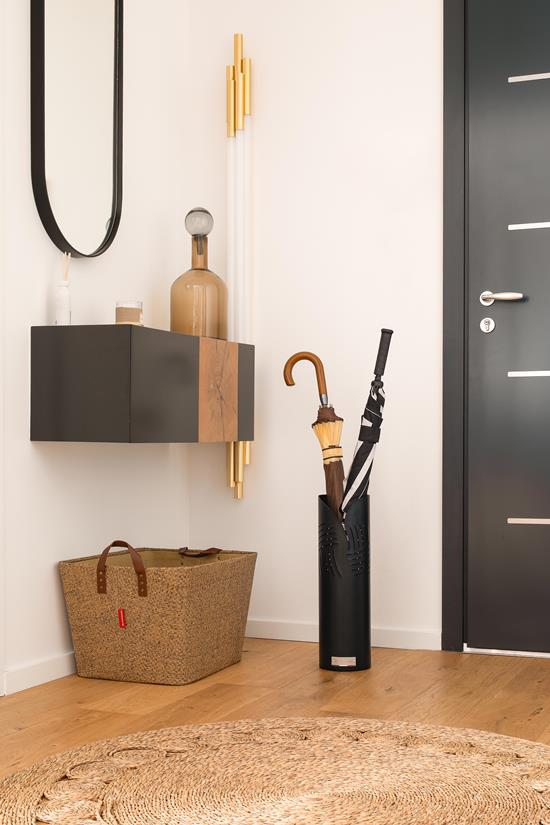 Round Essential accessory holder black