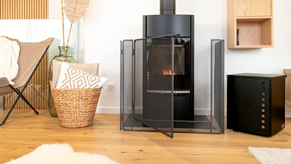 Floor protection plates