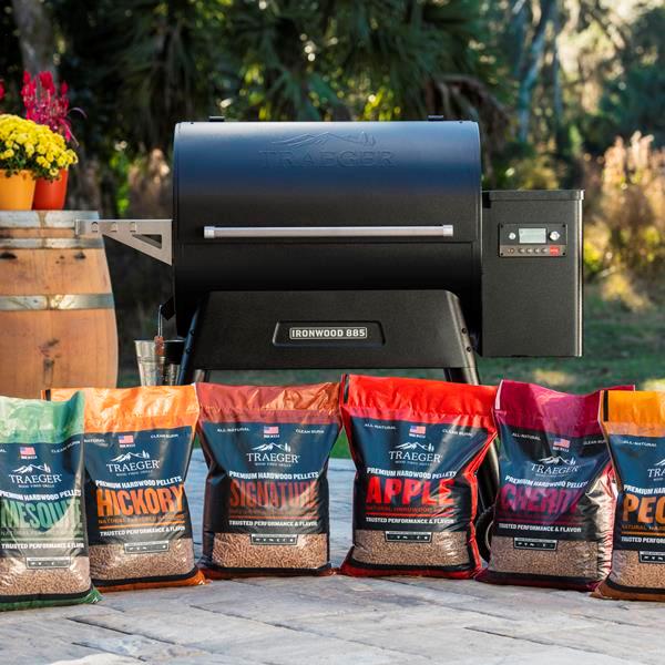 Premium hardwood pellets