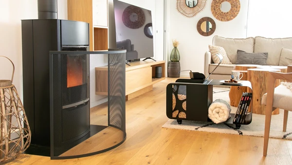 Stove fireplace screens